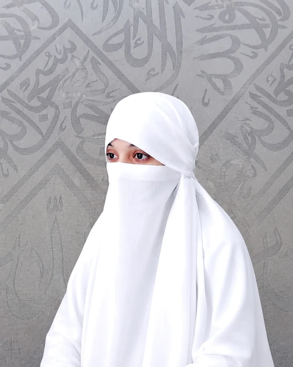Iqra Khan, Islamic scholar and educator
